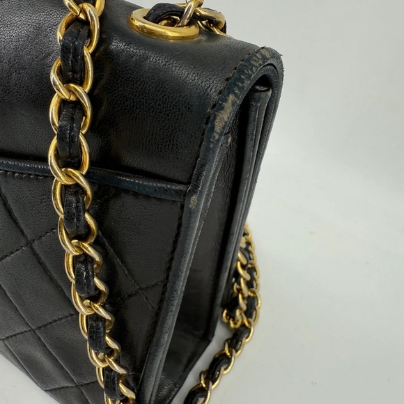 Chanel CC Vintage Quilted Flap Bag - Picture 8 of 16